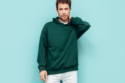 Adopter un sweat homme pour un style élégant : conseils et astuces
