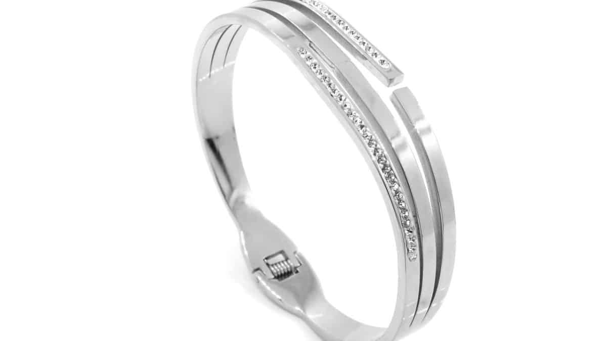 Quelle est la symbolique du bracelet jonc ?